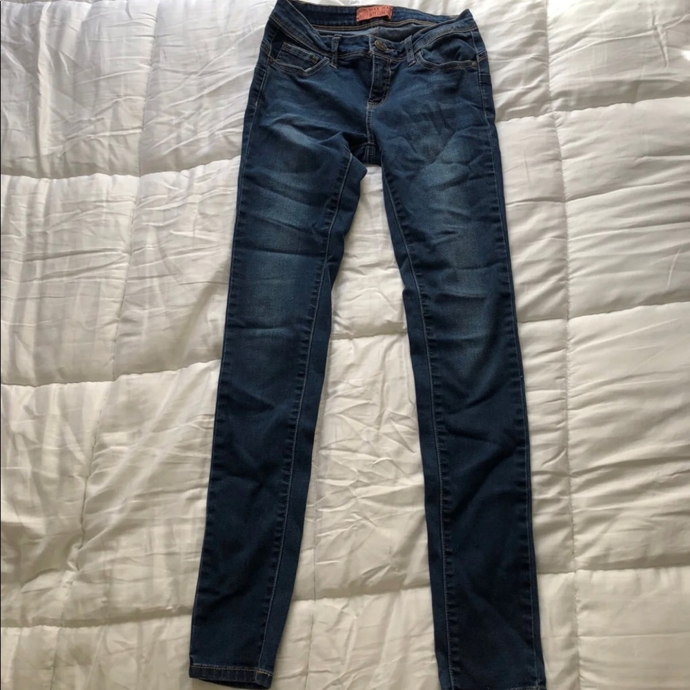 Fashion Nova Medium Wash Jeans Size 1